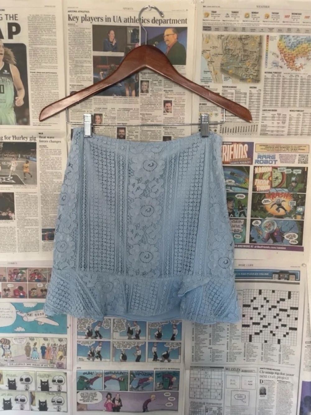 Women's Light Blue Lace Ruffle Hem Skirt